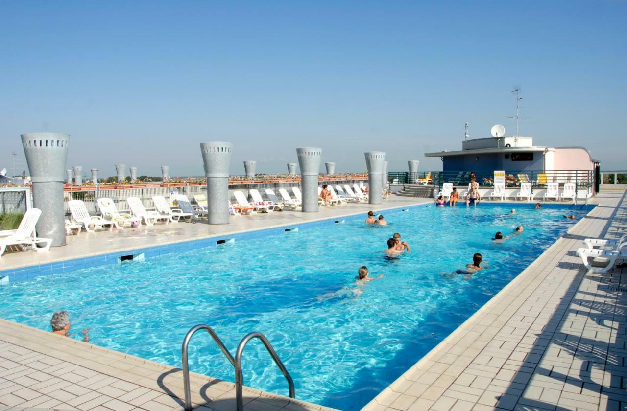 Residenza Delle Terme Lägenhet Bibione Exteriör bild
